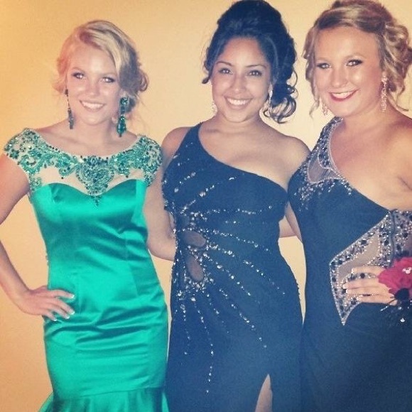 Sherri Hill Emerald Green Gown - Picture 3 of 5